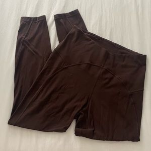 Lululemon french press instill high rise right, size 8, 25” inseam.
